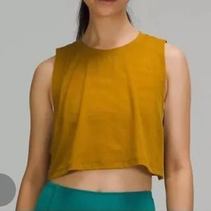 Lulu lemon crop tank